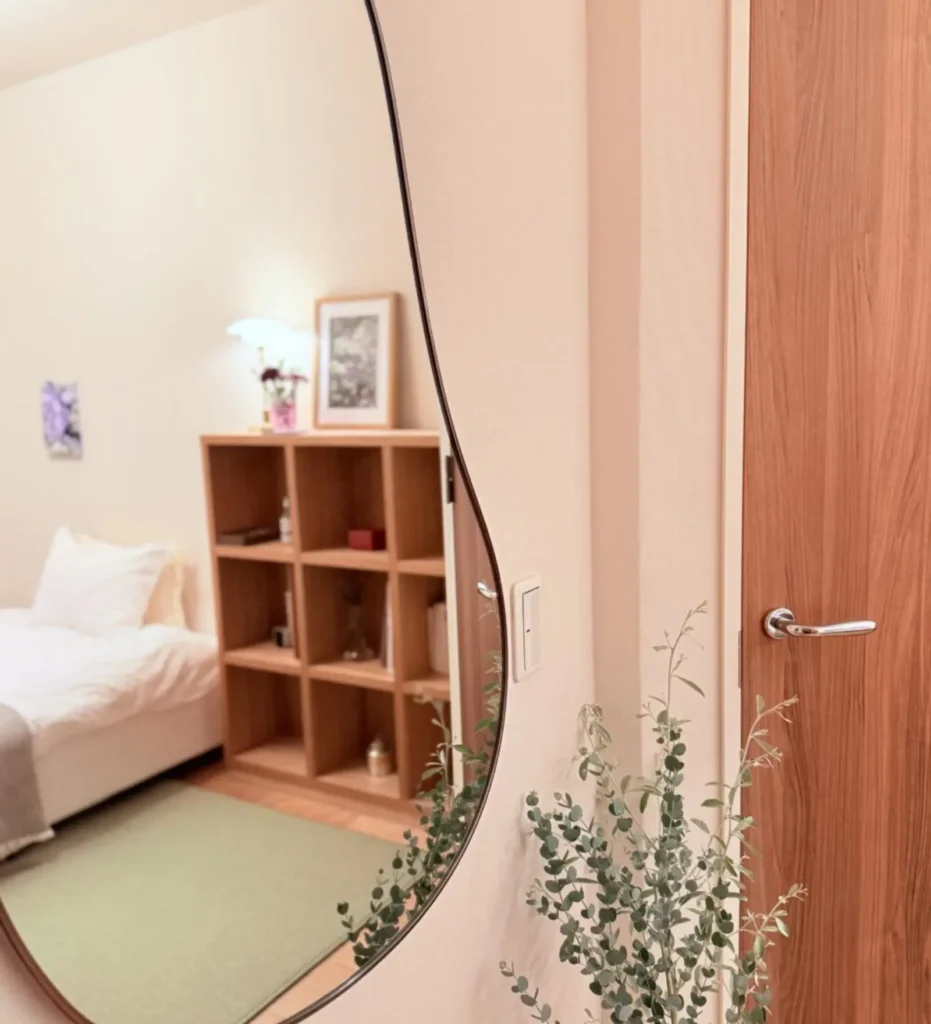 ミラーに映る絵になるようなレイアウト