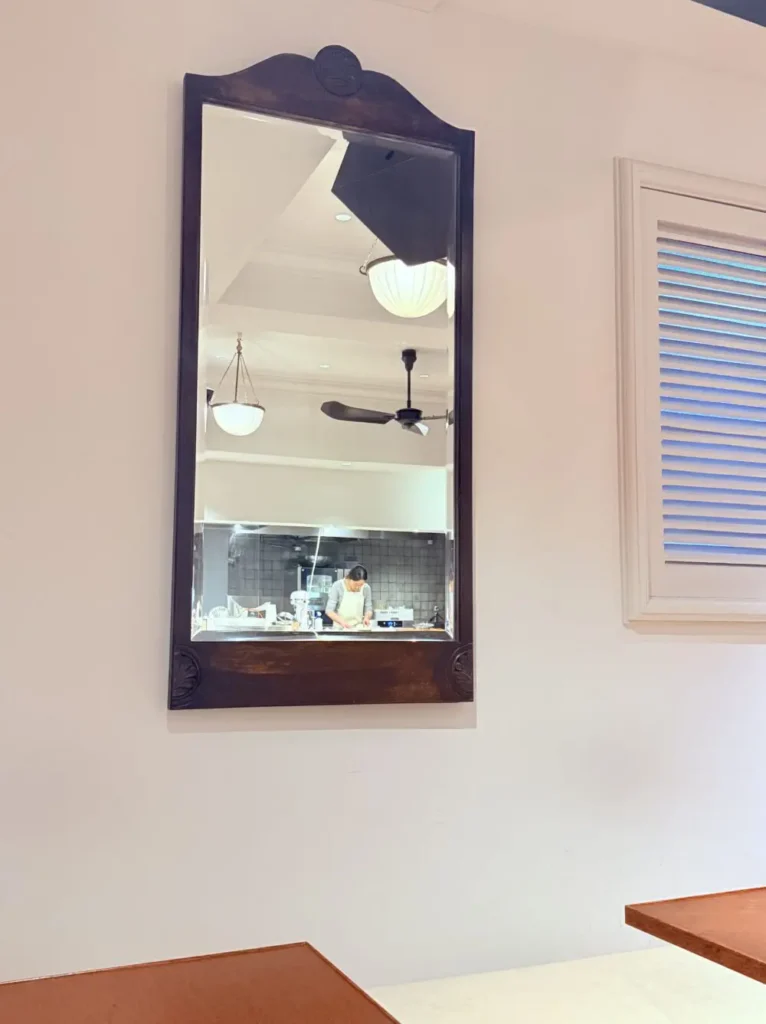 DILL COFFEE PARLOR店内