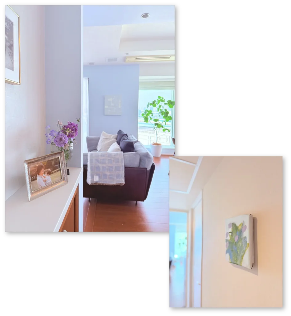 明るいリビングルームとアートが調和したコーディネート例