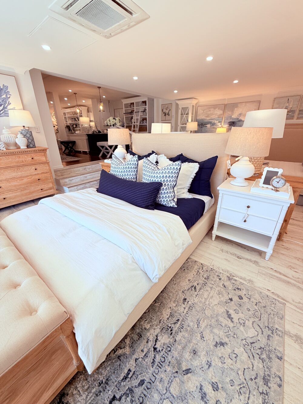 「Hamptonsスタイル」で叶える、上品にくつろげる海外インテリア