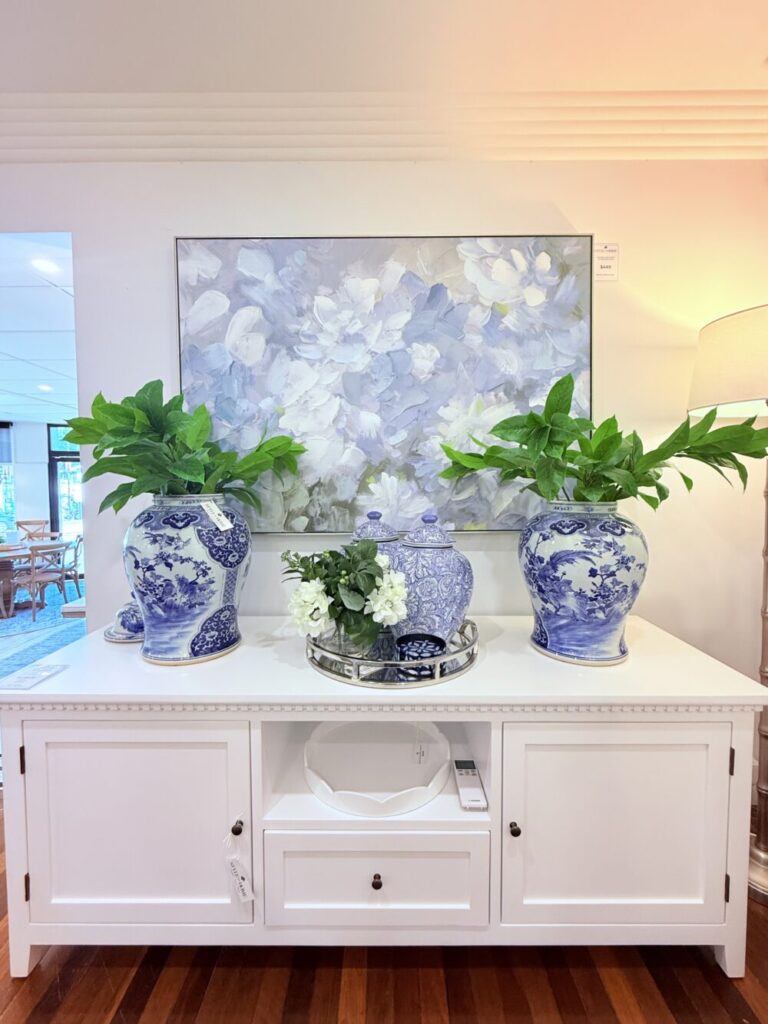 Hamptonsスタイルのリビングインテリア